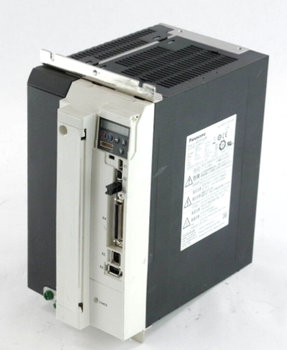 Neu Panasonic MINAS A5 AC Servo MFDHTA390 5KW